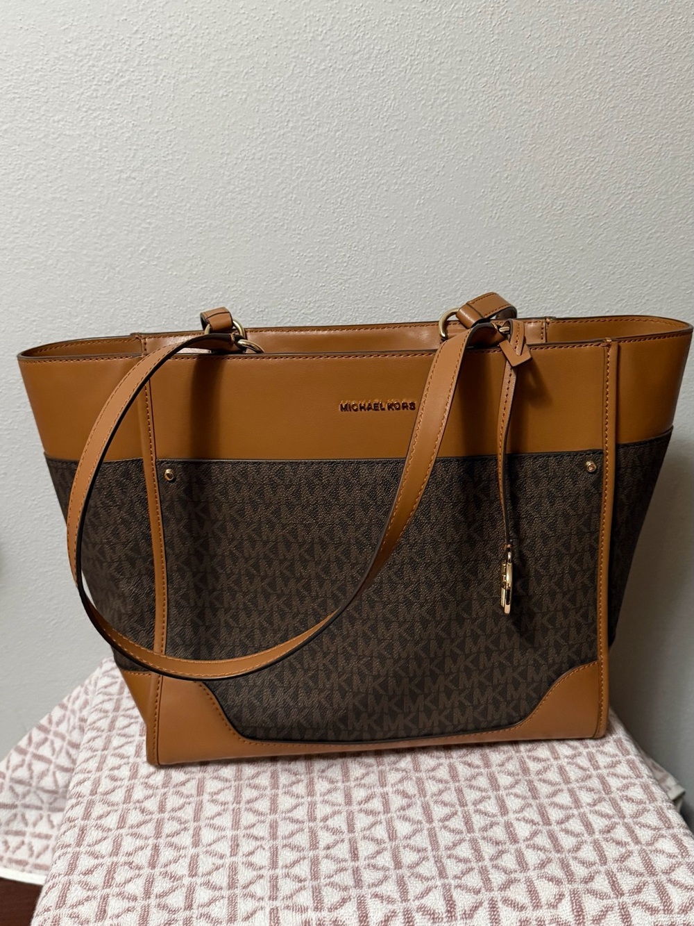MICHAEL Michael Kors Brown & Tan Signature Tote